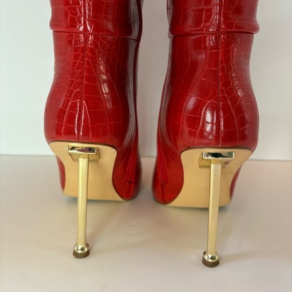 Unbranded Red Croc Embossed Knee High Boots Gold Heel Pointed Toe Size 8 - Picture 8 of 16